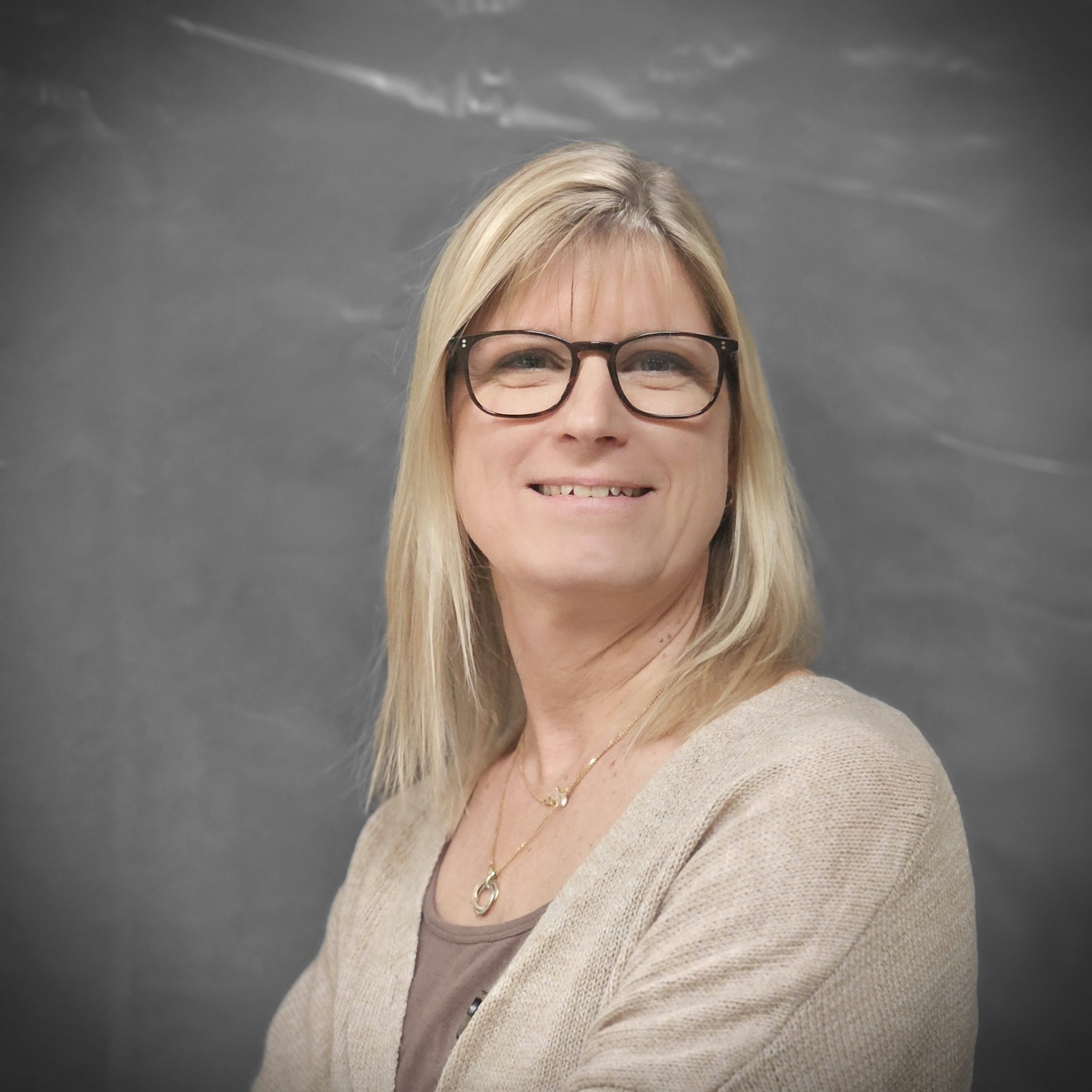 Cindy Celar, Ansprechpartnerin für Verwaltung und Kundenberatung bei Celar Estrichbau.